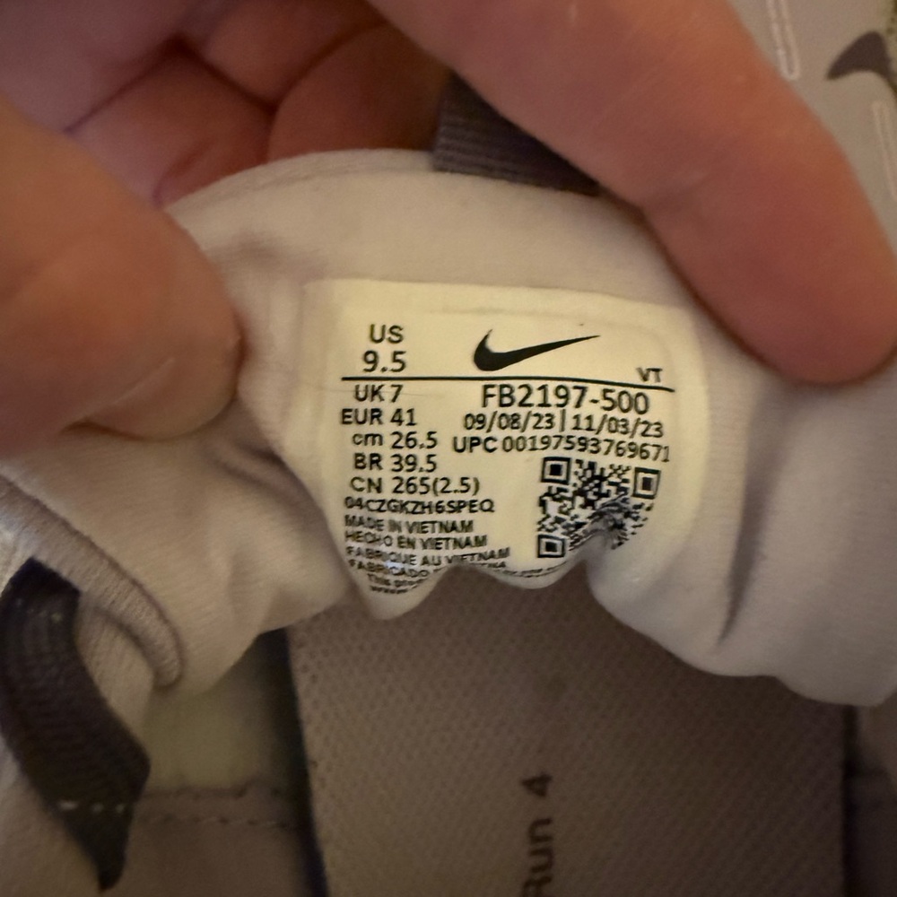 Nike Infinity React 4 -Lavender Gortex - image 4